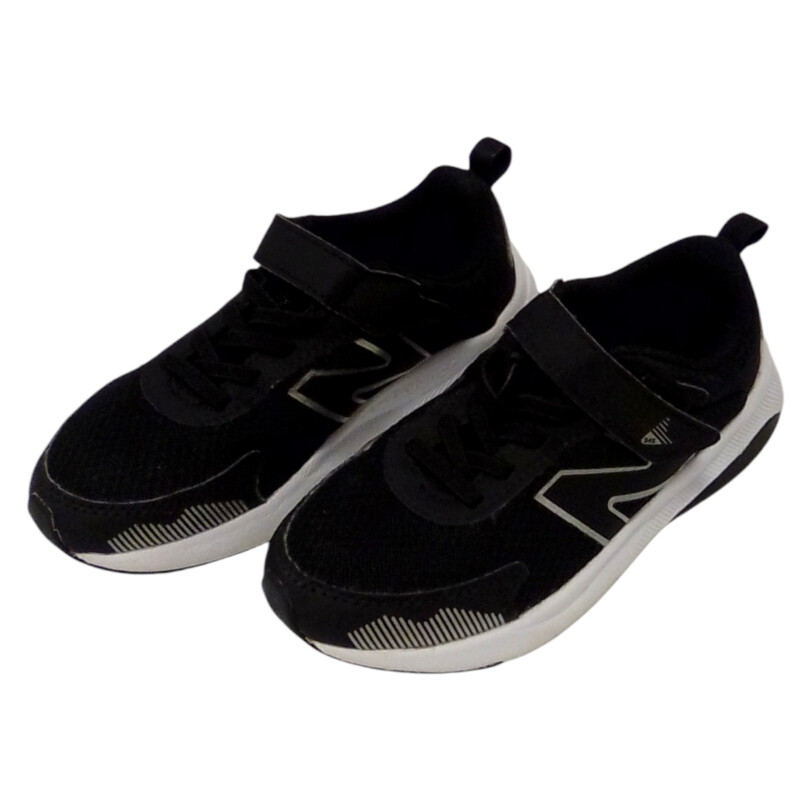 Shoes: Black Running