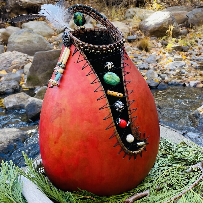 Handmade Gourd

Size: 12Hx8W