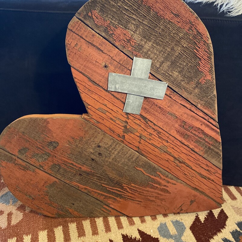 Barnwood Cross Your Heart

Size: 22Wx21H