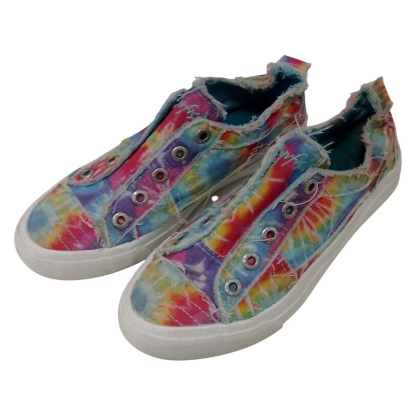 Shoes (Rainbow/Tie Dye), Womens, Size: 7

Located at Pipsqueak Resale Boutique inside the Vancouver Mall, Suite 230, (upstairs between Round 1 and Golds Gym) or online at: #pipsqueakresale

All items are photographed prior to being steamed. Cross posted, items are located at #PipsqueakResaleBoutique, payments accepted: cash, paypal & credit cards. Any flaws will be described in the comments. More pictures available with link above. Local pick up available at the #VancouverMall, tax will be added (not included in price), shipping available (not included in price, *Clothing, shoes, books & DVDs for $6.99; please contact regarding shipment of toys or other larger items), item can be placed on hold with communication, message with any questions. Join Pipsqueak Resale - Online to see all the new items! Follow us on IG @pipsqueakresale & Thanks for looking! Due to the nature of consignment, any known flaws will be described; ALL SHIPPED SALES ARE FINAL. All items are currently located inside Pipsqueak Resale Boutique as a store front items purchased on location before items are prepared for shipment will be refunded.

#resalerocks #pipsqueakresale #shopvanmall #vancouverwa #portland #reusereducerecycle #fashiononabudget #chooseused #consignment #savemoney #shoplocal #weship  #shopvanmall #vancouvermall #vancouver #vancouverwashington #keepusopen #shoplocalonline #resale #resaleboutique #mommyandme #minime #fashion #reseller #usedclothing #usedtoys #secondhand #consign #store #clothes #womensclothes #kidsclothes #shopvancouvermall