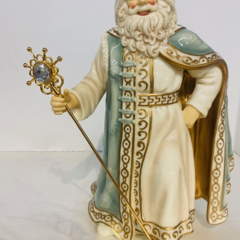 San Francisco Musical Santa of North
Gree nCream Gold
Size: 7x6x6H
Wonderland Christmas of the North. This porcelain
Santa happily holds a jeweled scepter and plays Winter Wonderland. Scepter Removable.