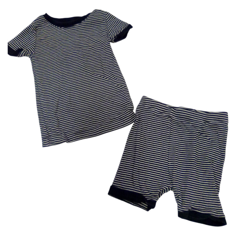 2pc Shirt/Shorts:BL/Strip, Boy, Size: 4t

Located at Pipsqueak Resale Boutique inside the Vancouver Mall, Suite 230, (upstairs between Round 1 and Golds Gym) or online at: #pipsqueakresale

All items are photographed prior to being steamed. Cross posted, items are located at #PipsqueakResaleBoutique, payments accepted: cash, paypal & credit cards. Any flaws will be described in the comments. More pictures available with link above. Local pick up available at the #VancouverMall, tax will be added (not included in price), shipping available (not included in price, *Clothing, shoes, books & DVDs for $6.99; please contact regarding shipment of toys or other larger items), item can be placed on hold with communication, message with any questions. Join Pipsqueak Resale - Online to see all the new items! Follow us on IG @pipsqueakresale & Thanks for looking! Due to the nature of consignment, any known flaws will be described; ALL SHIPPED SALES ARE FINAL. All items are currently located inside Pipsqueak Resale Boutique as a store front items purchased on location before items are prepared for shipment will be refunded.

#resalerocks #pipsqueakresale #shopvanmall #vancouverwa #portland #reusereducerecycle #fashiononabudget #chooseused #consignment #savemoney #shoplocal #weship  #shopvanmall #vancouvermall #vancouver #vancouverwashington #keepusopen #shoplocalonline #resale #resaleboutique #mommyandme #minime #fashion #reseller #usedclothing #usedtoys #secondhand #consign #store #clothes #womensclothes #kidsclothes #shopvancouvermall