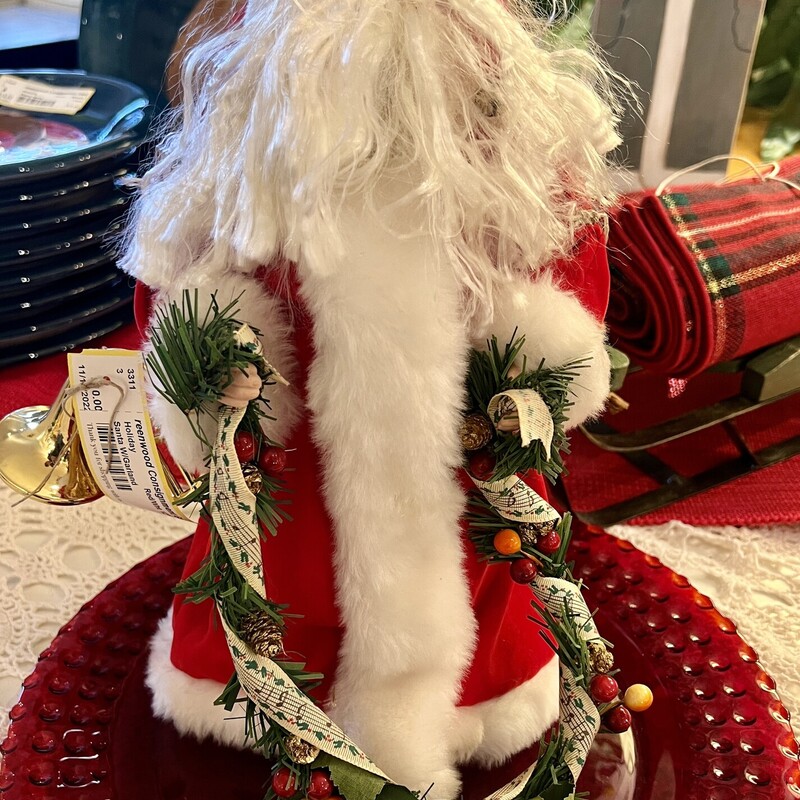 Santa With Garland
Size: 12 Tall