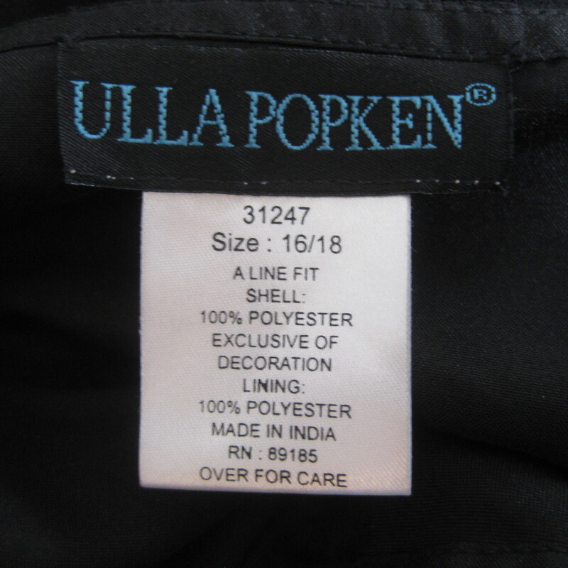 NWT Ulla Popken dress<br />
simle silhouette but with statement embellished shoulder.<br />
pretty and comfortable<br />
Comes with a little package of extra beads<br />
Sheer chiffon layer over an underlayer.<br />
high wasted, gathered skirt.<br />
marked size 16/18<br />
here are the flat meausurements:<br />
armpit to armpit: 22.25<br />
waist: 21.5, measured at the empire waist height seam between the bodice and the skirt<br />
hip: up to 28, should be free and loose from the waist down.<br />
length: 51.5<br />
<br />
brand new!<br />
thanks for looking!<br />
#78144