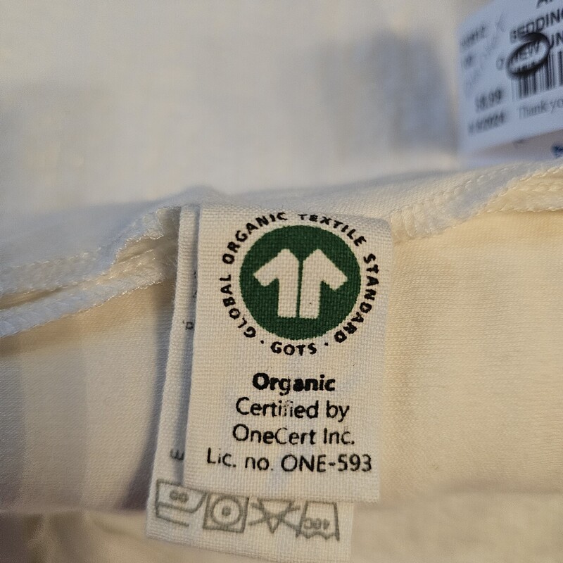 NEW UNDER THE NILE BLANKEt, WHITE
