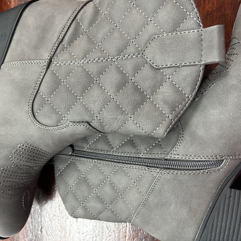 A6 Grey Zip Boots