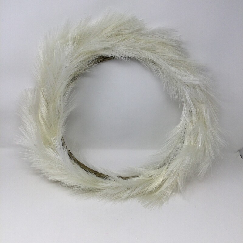 Winter Branch Wreath,
Cream,
Size: 18 In