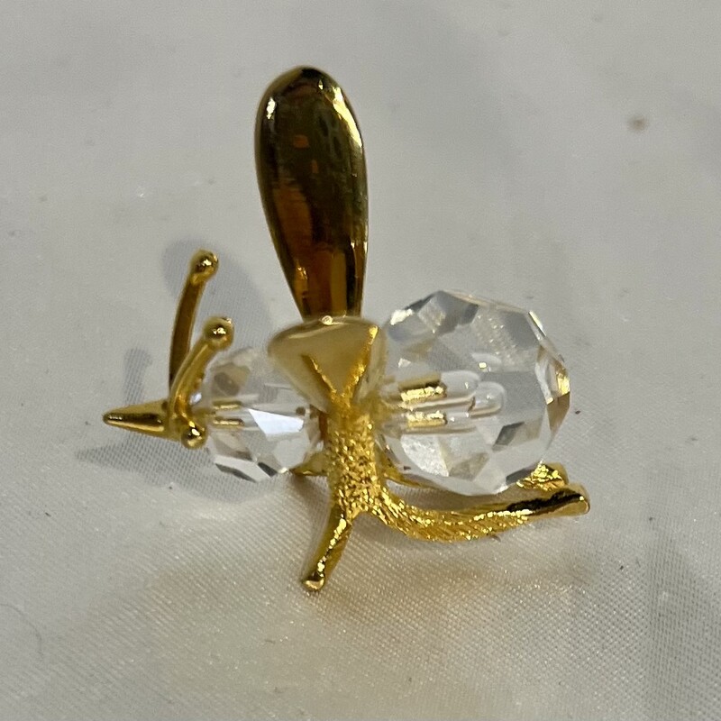 Swarovski Trimlite Bee
Clear and Gold
Size: 1.5x1H