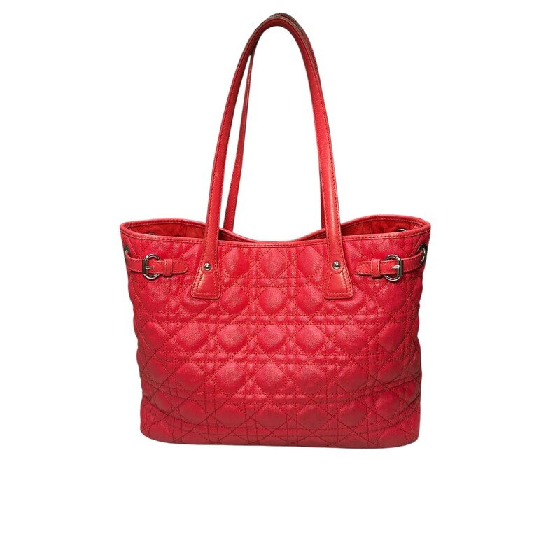 Dior Panarea Cannage Small Red Tote

Date Code:09-BO-0190

Dimensions:
12.5W x 11H x 7D
8 handle drop
9 strap drop

In great/fair condition. Wear to the handles and the corners and edges.

Does not come withe original dust bag or box.