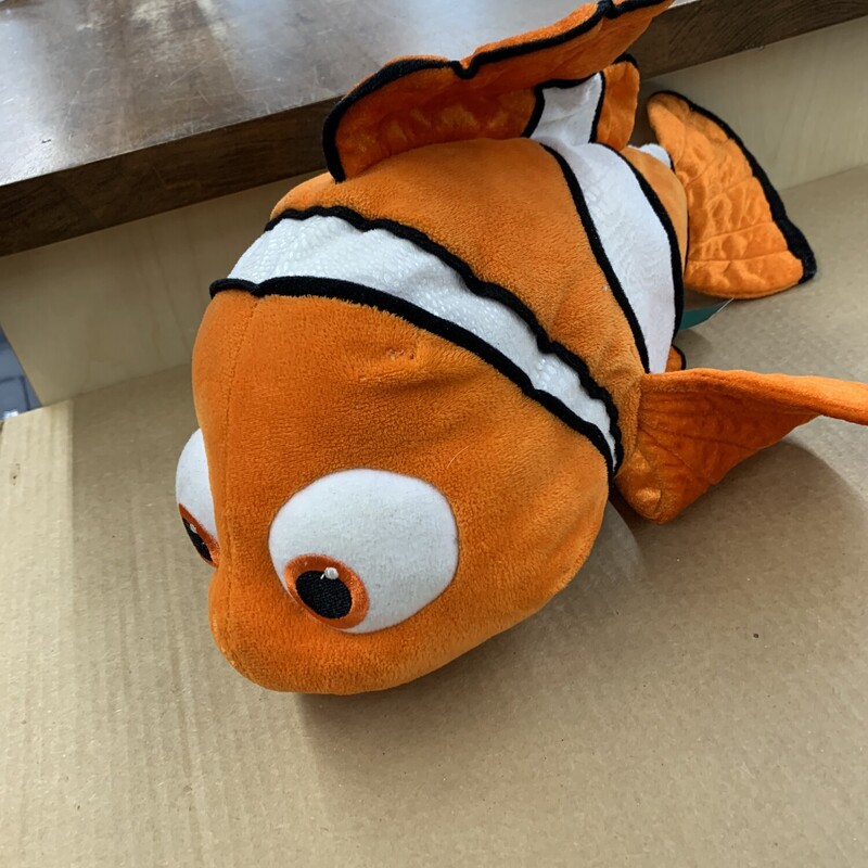 Finding Nemo, Size: Stuffies, Item: Nemo