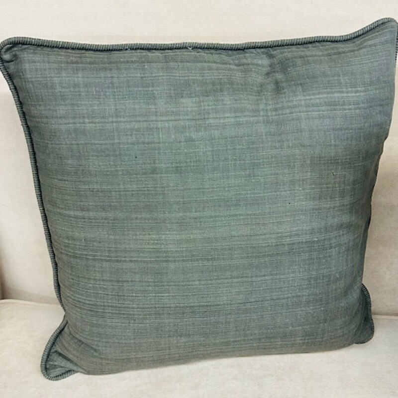 Textured Square Pillow
Gray
Size: 17.5 x 17.5