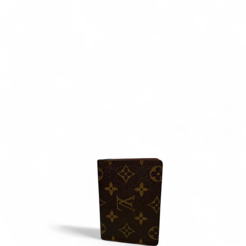 Louis Vuitton Porte 2 Cartes Vertical Card Holder

Date Code: CA0075

Dimensions:
Length: 4 in
Width: 0.5 in
Height: 3 in

Very Good condition. Light wear on the interior.

Does not come with the original dust bag or box.