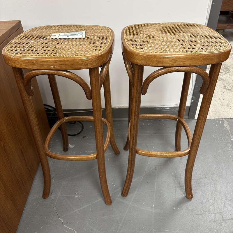 Bentwood Counter Stools, PAIR
Size: 29in Seat