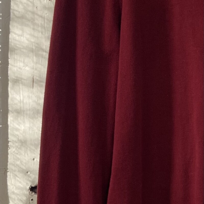 Bur Pearl Collar Sweater<br />
Burgandy<br />
Size: L R $61