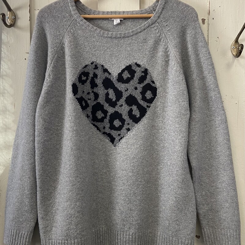 Gry Leoprd Heart Sweater