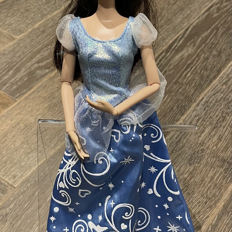 Barbie Doll, Multi, Size: 11 Inch
Cinderella dress.