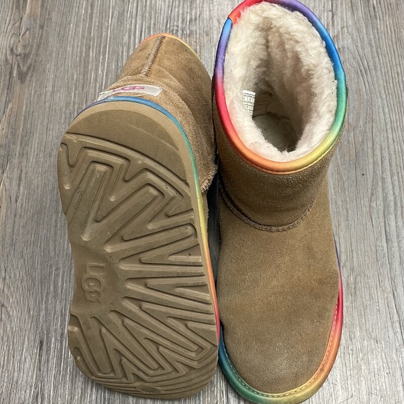 Ugg Classic Short II Rainbow Trim, Chesnut, Size: 3Y