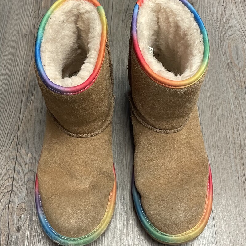 Ugg Classic Short II Rainbow Trim, Chesnut, Size: 3Y