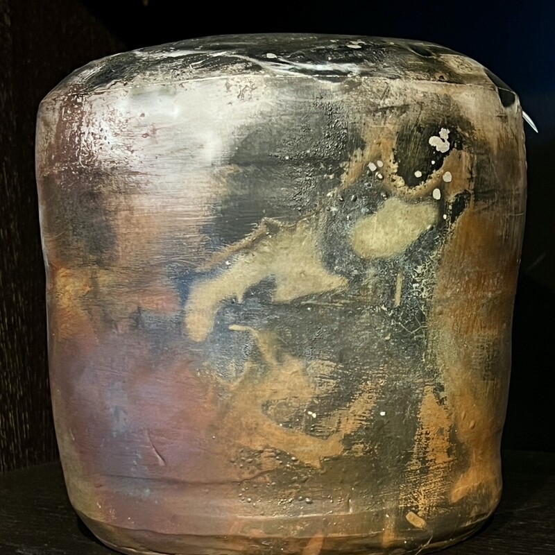 Vase Pottery
Size: 6