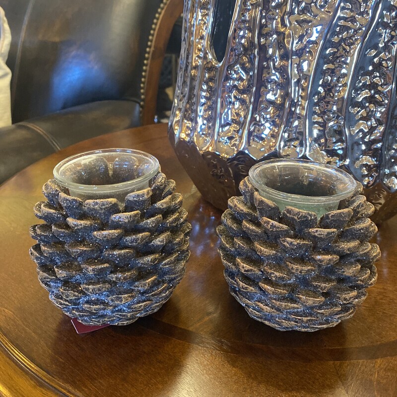 Pinecone Candle Holders, Set Of 2

Size: 4Wx4H