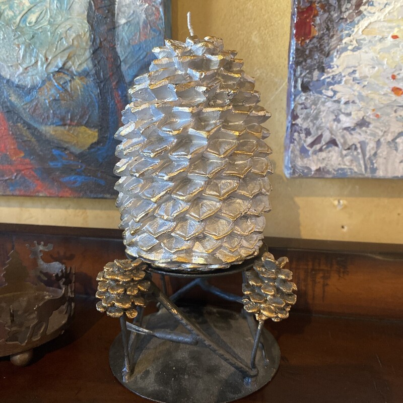 Pinecone Candle