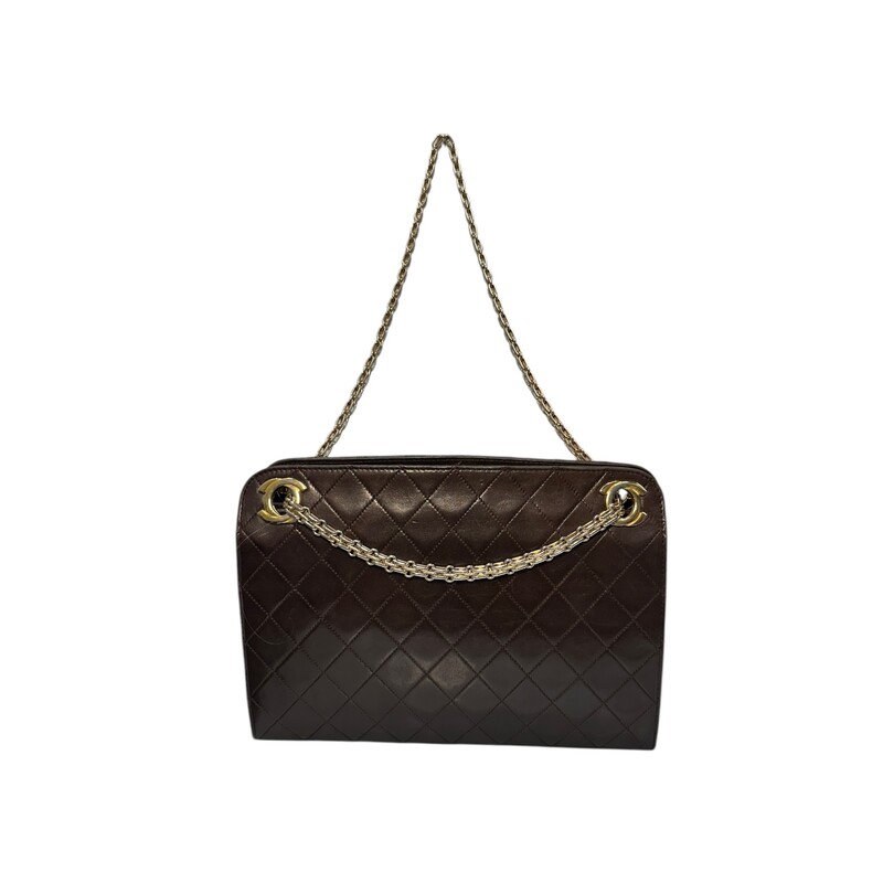 Chanel Timeless Frame Quilted Double Chain Bag<br />
<br />
Date Code: Vintage Pre 1986 Entrupy certificate included.<br />
<br />
Dimensions:<br />
10L x7''<br />
<br />
Good Condition: Some minor sctraches on hardware. Some light tarnishing of hardware. Some minor scratches on the leather<br />
<br />
Does not come with the original dust bag or box.