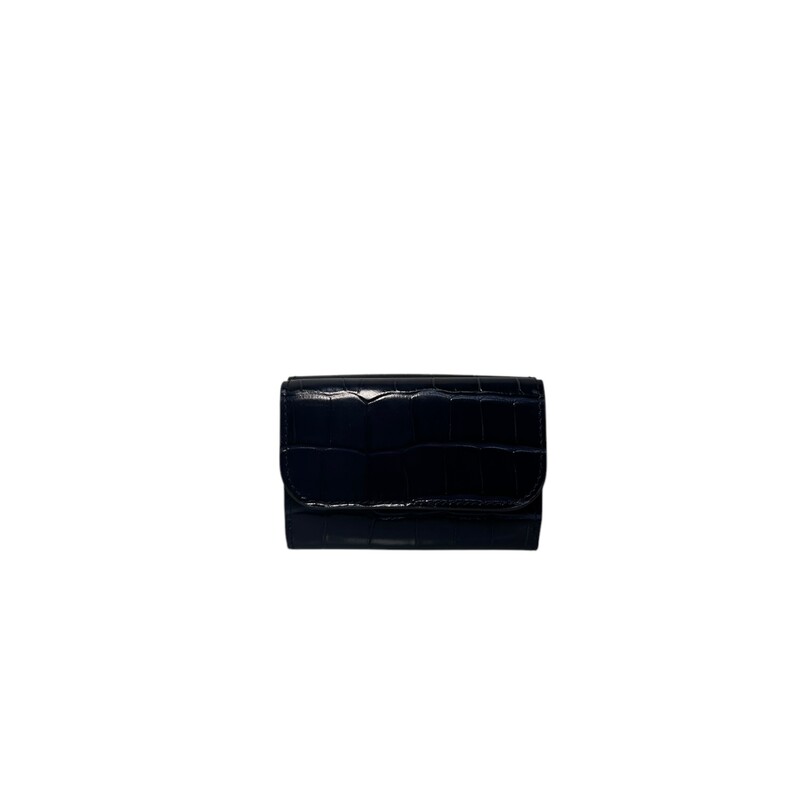 Chloe Croc Embossed Navy Wallet

Dimensions:
4Lx3H



Excellent condition. Some scratches on hardware



Does not come with the original dust bag or box.