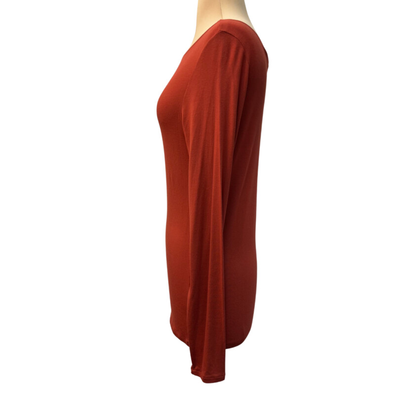 New Sarah Pacini Top<br />
From Quinn&Foster<br />
Color:  Brick<br />
Size: Small<br />
Retails for $150.00