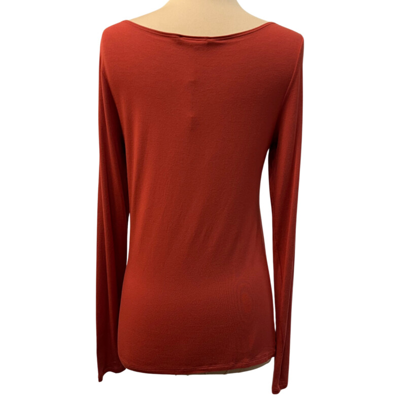 New Sarah Pacini Top<br />
From Quinn&Foster<br />
Color:  Brick<br />
Size: Small<br />
Retails for $150.00