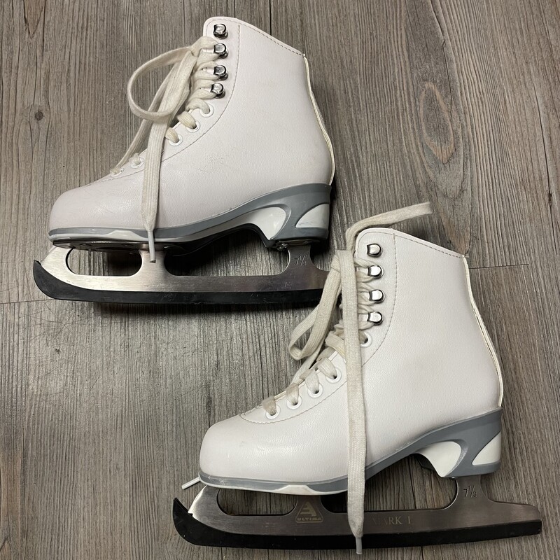 Jackson 150 Figure Skates, White, Size: 12Y