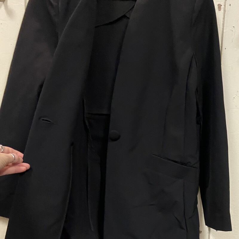 Black Blazer<br />
Black<br />
Size: 10