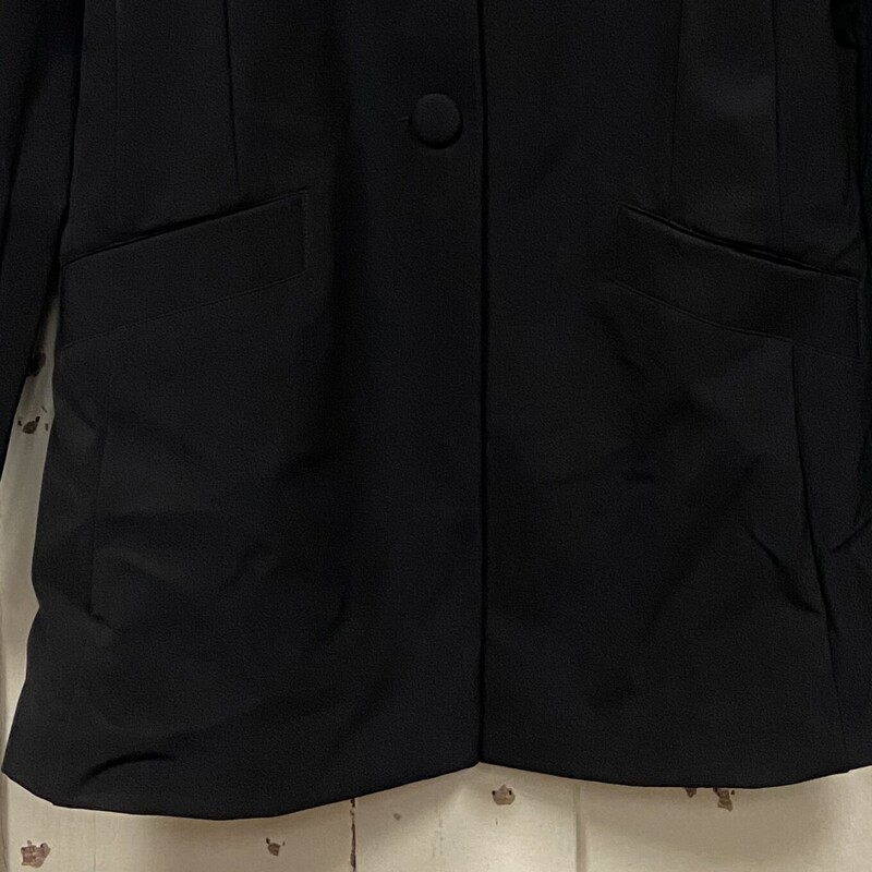 Black Blazer<br />
Black<br />
Size: 10