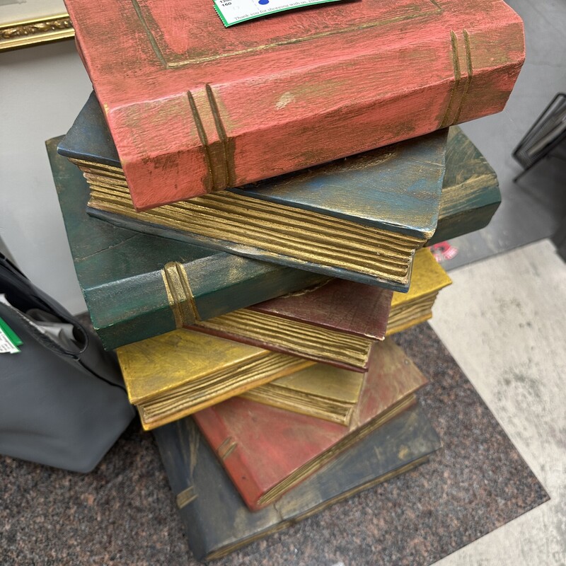 `Stack Of Books` Accent Table, Vintage. Heavy!
Size: 16x14x24