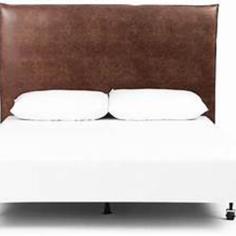 Four Hands Junia Headboard<br />
<br />
Size: 68Wx52H