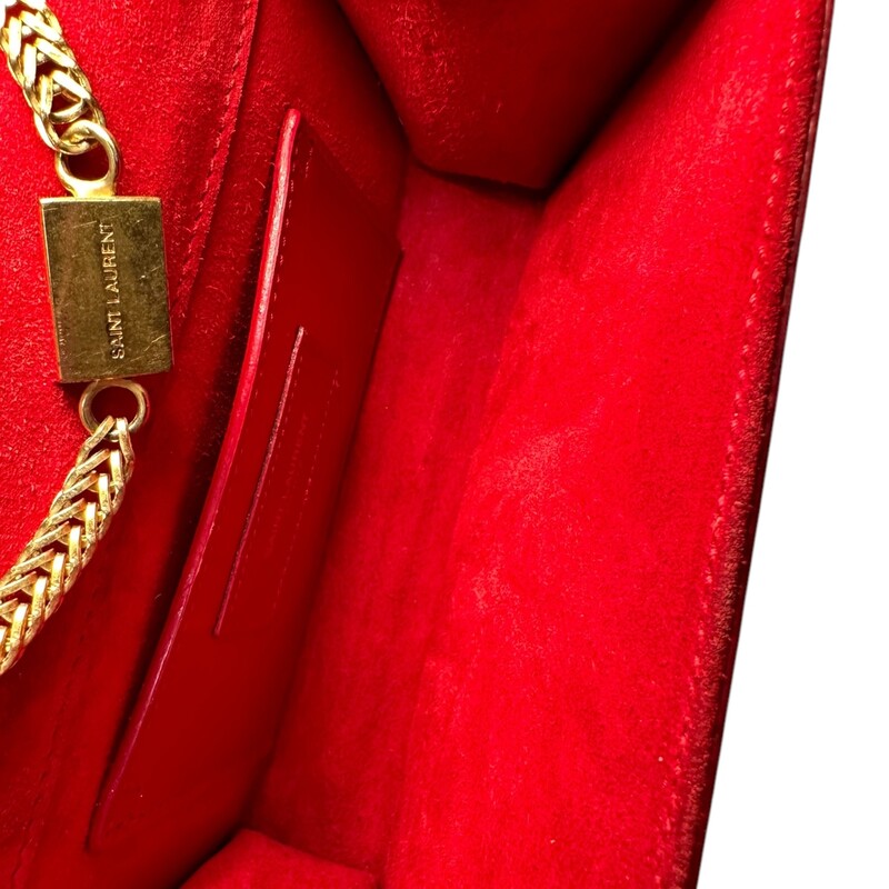 YSL Kate Tassel Red Crossbody<br />
<br />
Date Code:326076 496395<br />
<br />
Dimensions:<br />
6.5in x 5in x 1.5in<br />
<br />
In good condition. Light scratching to the leather and to the corners. Light wear to the interior.<br />
<br />
Comes with original dust bag. No box.