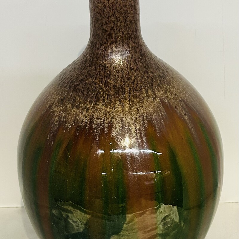 Drip Pottery Wide Bottom Vase
Green Brown Tan
Size: 7.5 x 11.5H