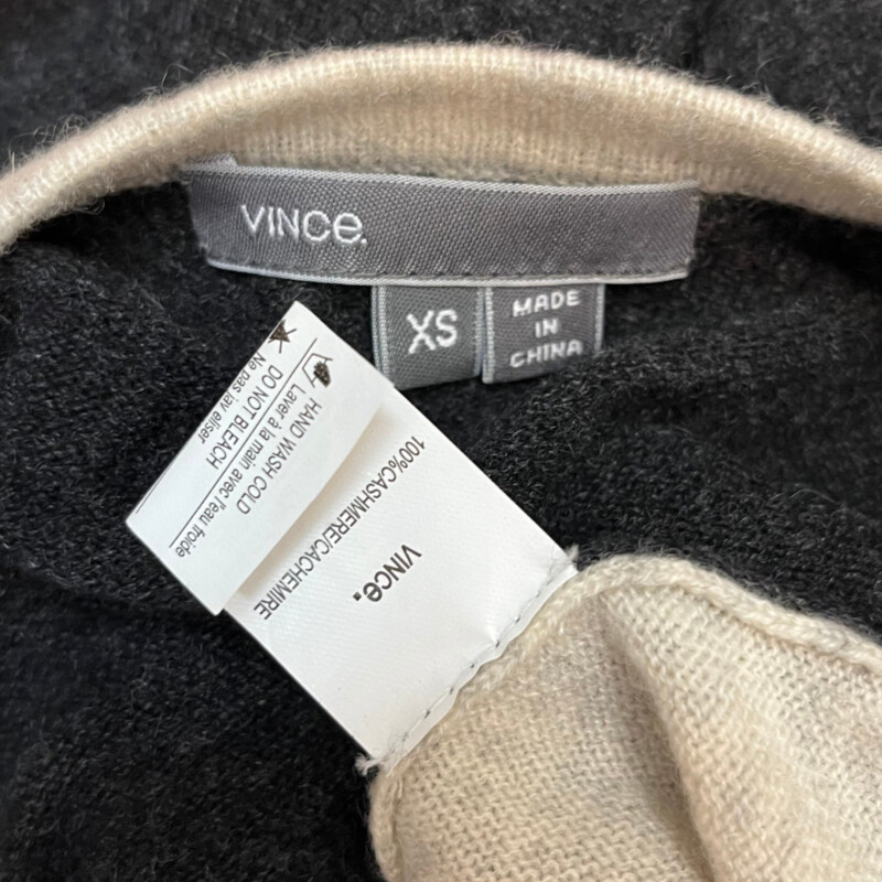 Vince Cashmere Sweater<br />
Color Block Detail<br />
Colors: Oat and Charcoal<br />
Size: XS