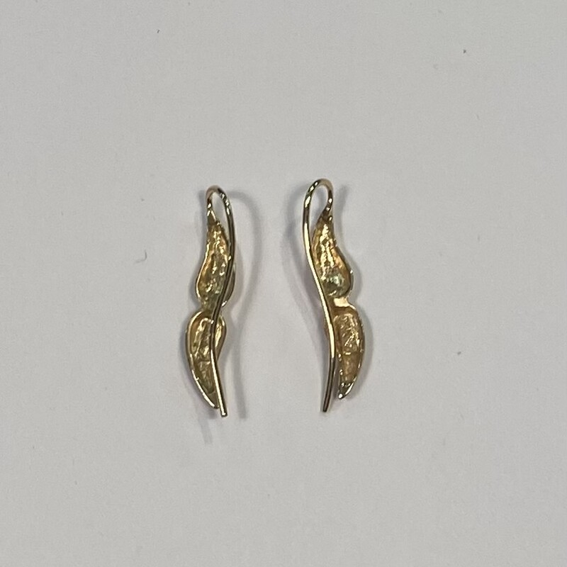 NEW 14kt Squiggle Earring<br />
Gold<br />
Size: R $130