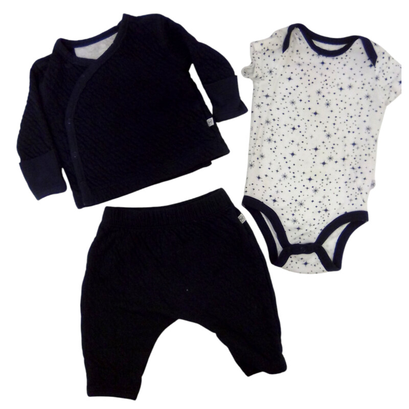 Navy Blue Star 3pc Outfit, Boy, Size: 0/3m

Located at Pipsqueak Resale Boutique inside the Vancouver Mall, Suite 230, (upstairs between Round 1 and Golds Gym) or online at: #pipsqueakresale

All items are photographed prior to being steamed. Cross posted, items are located at #PipsqueakResaleBoutique, payments accepted: cash, paypal & credit cards. Any flaws will be described in the comments. More pictures available with link above. Local pick up available at the #VancouverMall, tax will be added (not included in price), shipping available (not included in price, *Clothing, shoes, books & DVDs for $6.99; please contact regarding shipment of toys or other larger items), item can be placed on hold with communication, message with any questions. Join Pipsqueak Resale - Online to see all the new items! Follow us on IG @pipsqueakresale & Thanks for looking! Due to the nature of consignment, any known flaws will be described; ALL SHIPPED SALES ARE FINAL. All items are currently located inside Pipsqueak Resale Boutique as a store front items purchased on location before items are prepared for shipment will be refunded.

#resalerocks #shopsmall #pipsqueakresale #shopvanmall #vancouverwa #portland #reusereducerecycle #fashiononabudget #chooseused #consignment #savemoney #shoplocal #weship  #shopvanmall #vancouvermall #vancouver #vancouverwashington #keepusopen #shoplocalonline #resale #resaleboutique #mommyandme #minime #fashion #reseller #usedclothing #usedtoys #secondhand #consign #store #clothes #womensclothes #kidsclothes #shopvancouvermall