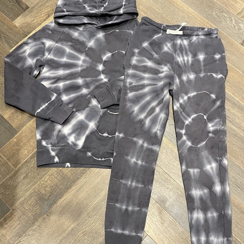 Californian Vintage 2 Pcs, Grey Tie Dye, Size: 12Y
Bleach Stain On cuffs