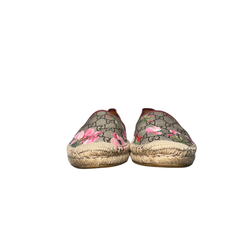 Gucci Bloom Espadrilles Monogram<br />
<br />
Size: 40<br />
<br />
Style Code:427110<br />
<br />
<br />
Very Good condition.<br />
<br />
<br />
<br />
Comes with original dust bag and box.