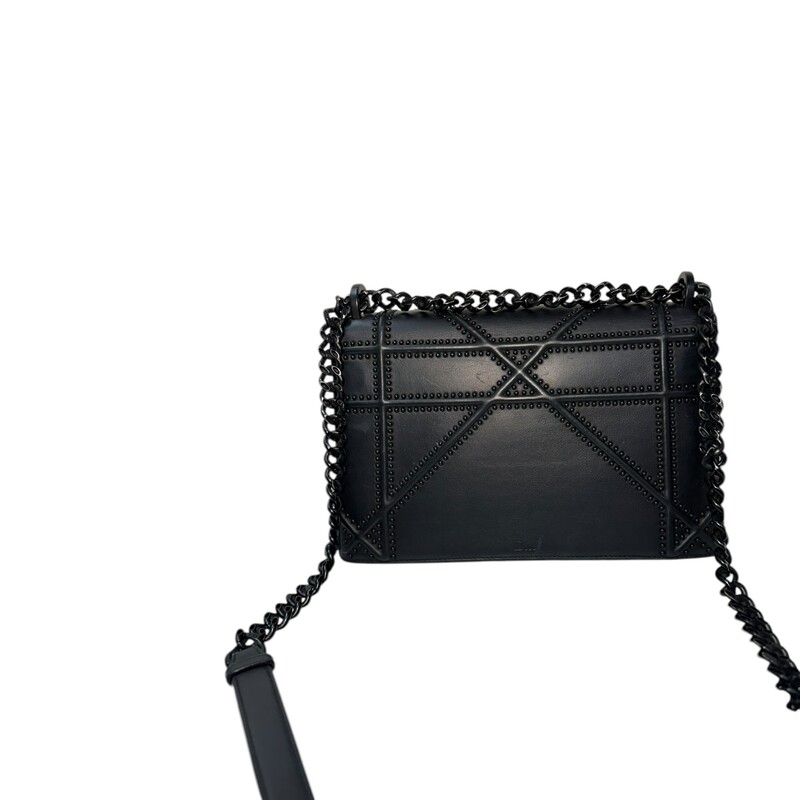 Dior Diorama Studded Calfskin  Matte Black Studded
Crossbody

Style Code:01.BO.0158

Dimensions:

9.75 L x 3.75 W x 6.25 H

Very Good condition. Minor surface sctraches and tarnishing.

Does not come with the original dust bag or box.