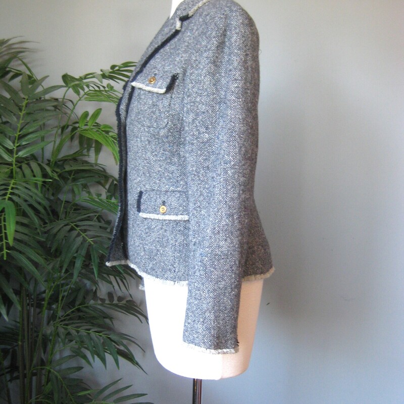 Stunning classic blazer with high end details inside and out<br />
Blue wool tweed w gorgeous silk equestrian print lining.<br />
all four pockets work<br />
the edges have delicate fringe a la you know who!<br />
Gold buttons<br />
Size 6<br />
flat measurements:<br />
shoulder to shoulder: 15.5<br />
armpit to armpit: 18.5<br />
waist area: measured on the outside: 16<br />
width at hem: 19<br />
length: 24<br />
underarm sleeve seam length: 17<br />
<br />
perfect condition!<br />
thanks for looking!<br />
#80828