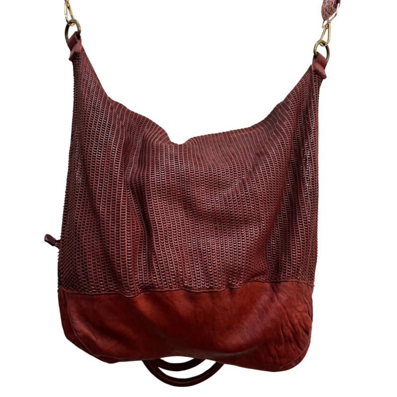 Giorgio Brato Foldover Tote/ Crossbody Handbag<br />
Now Trending!! Strikingly casual, strappy and gorgeous! This is, Giorgio Brato, in Bordeaux. Noteable, high quality Italian leather! Large, yet light, roomy for on flight! Take it and set off on an adventure!<br />
Missing crossbody strap, we have added a new one included with purchase<br />
One zippered inside pocket<br />
Now this is a bag!<br />
Width: 16.5 inches<br />
Length: 31inches<br />
Handle Drop: 8 inches