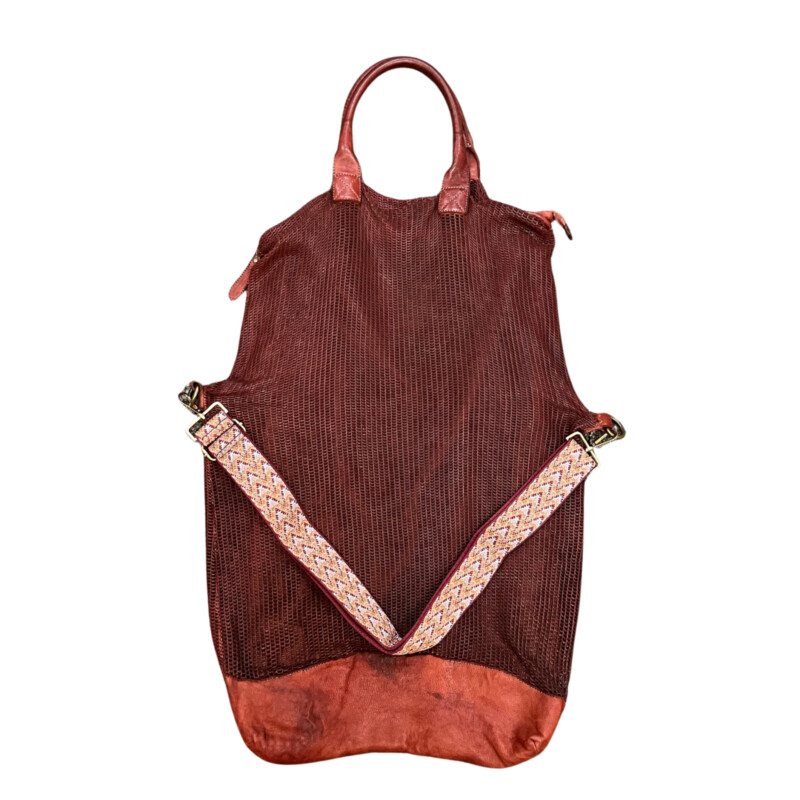 Giorgio Brato Foldover Tote/ Crossbody Handbag<br />
Now Trending!! Strikingly casual, strappy and gorgeous! This is, Giorgio Brato, in Bordeaux. Noteable, high quality Italian leather! Large, yet light, roomy for on flight! Take it and set off on an adventure!<br />
Missing crossbody strap, we have added a new one included with purchase<br />
One zippered inside pocket<br />
Now this is a bag!<br />
Width: 16.5 inches<br />
Length: 31inches<br />
Handle Drop: 8 inches