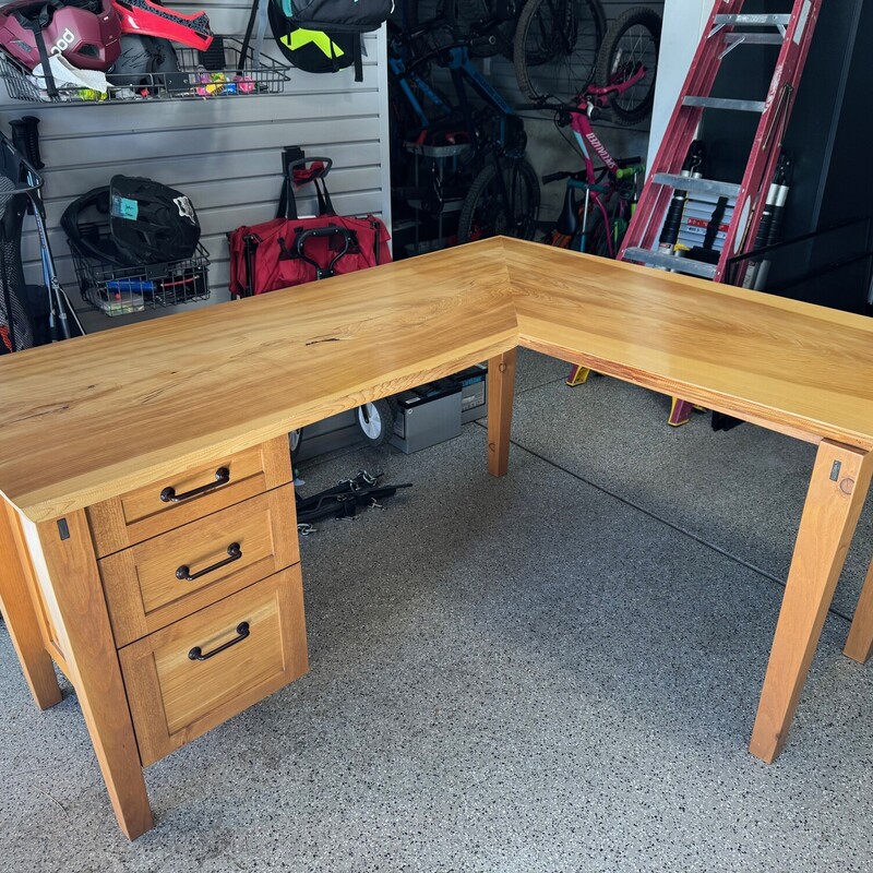 Custom Corner Desk