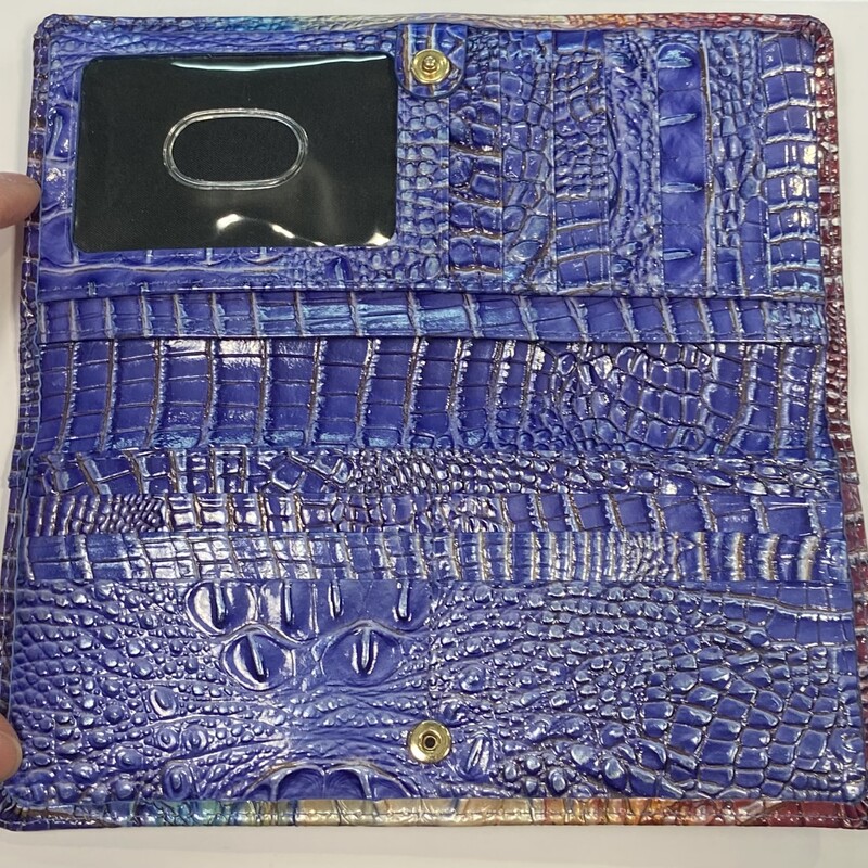 NWT Prp/blu/O Lthr Wallet
Prp/blu
Size: R $145