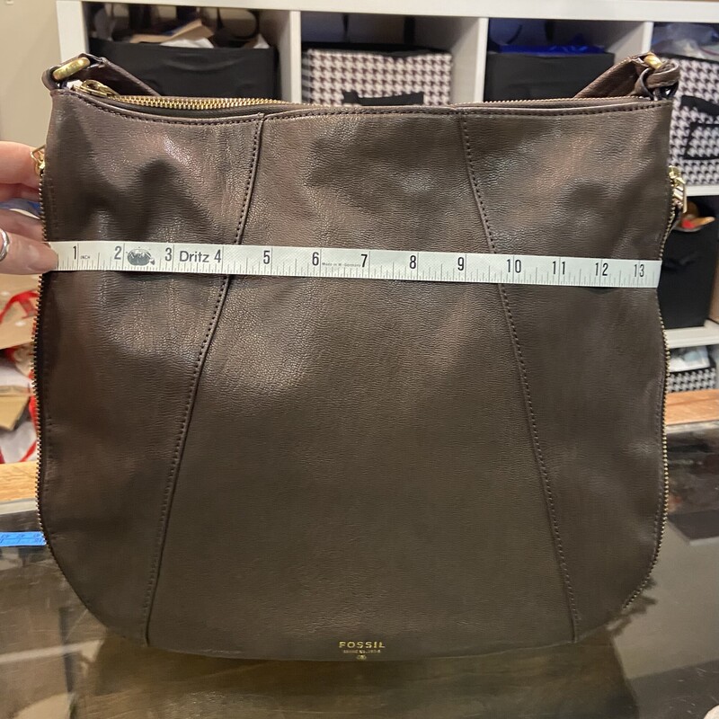 Brwn Lther Suede Purse<br />
Brown<br />
Size: Purse