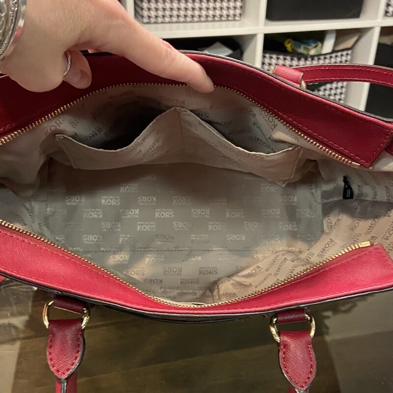 Red/brw Lther Purse<br />
Red/Brw<br />
Size: R $270