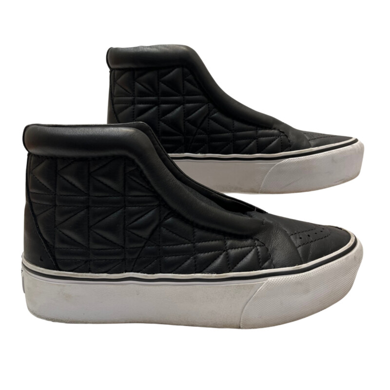 Vans Quilted Karl Lagerfeld High Tops<br />
Comfort Stretch Band for Easy Slip On and Off<br />
Color: Black<br />
Size: 7